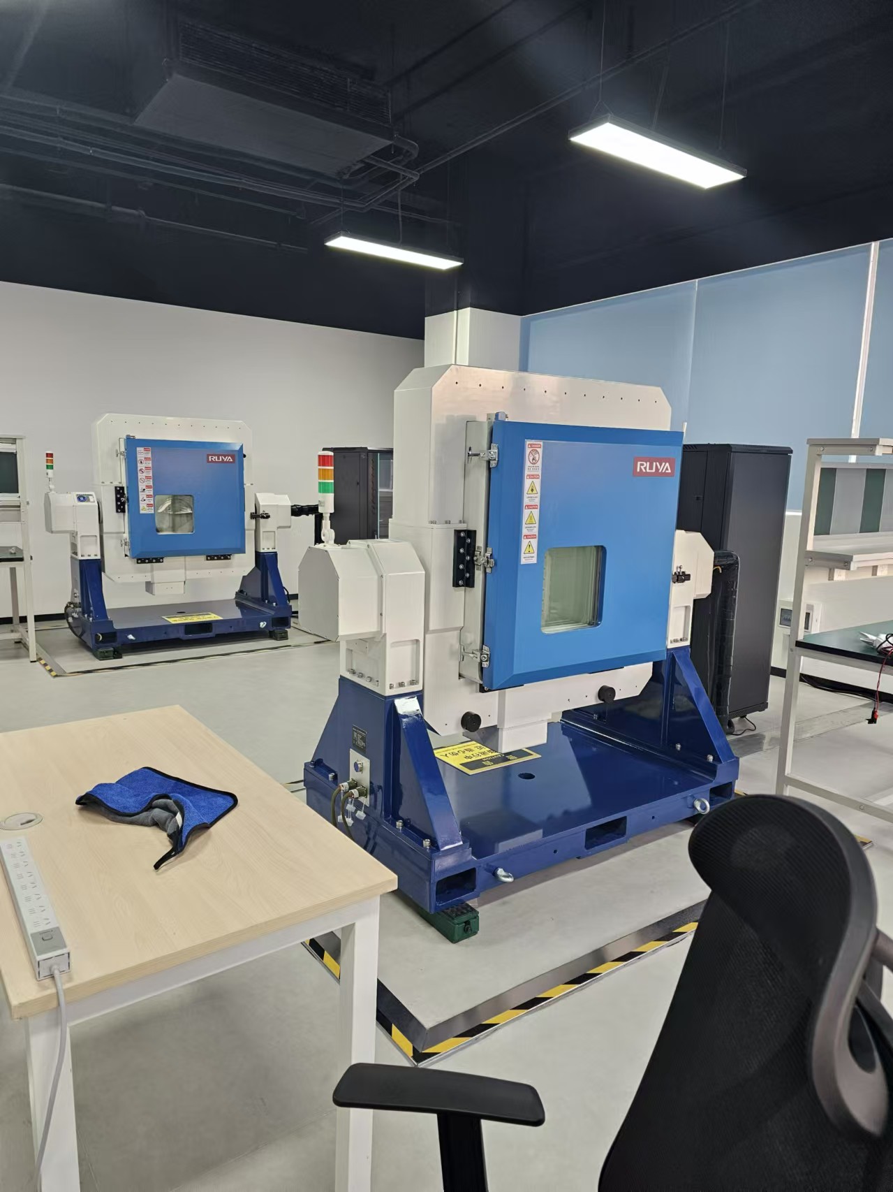 惯性导航系统(INS)测试生产线