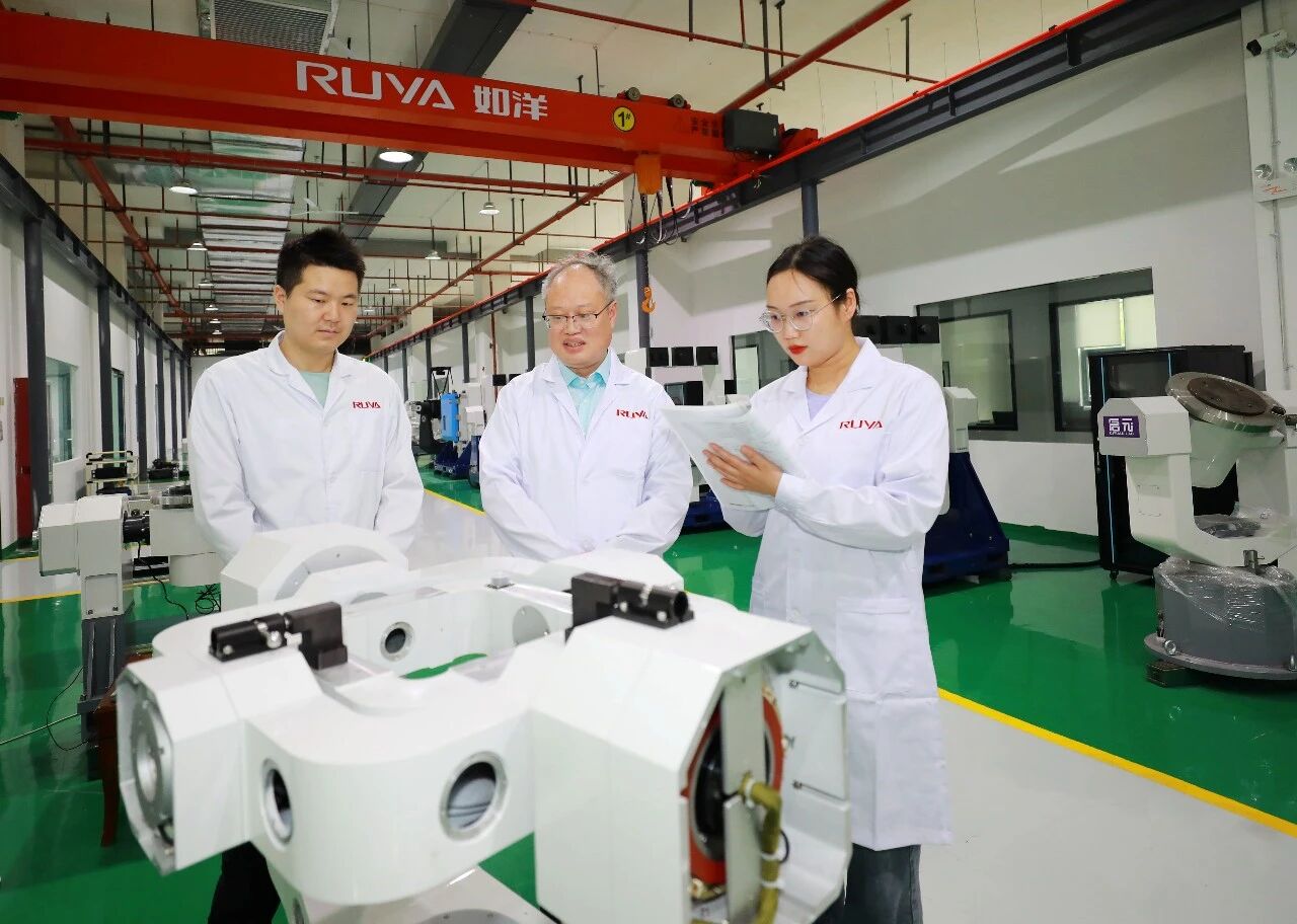 【喜迎市两会 代表委员风采】市政协委员、九江如洋精密科技有限公司总经理管炳良：持续创新推动惯性导航产业高质量发展